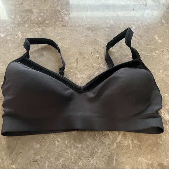 Hanes grey/black back hook closure bra size large - Picture 2 of 6